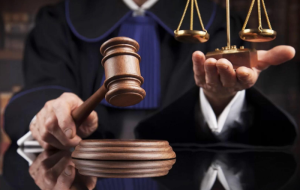 صياغة ومراجعة العقود وفقا للأنظمة الحديثة